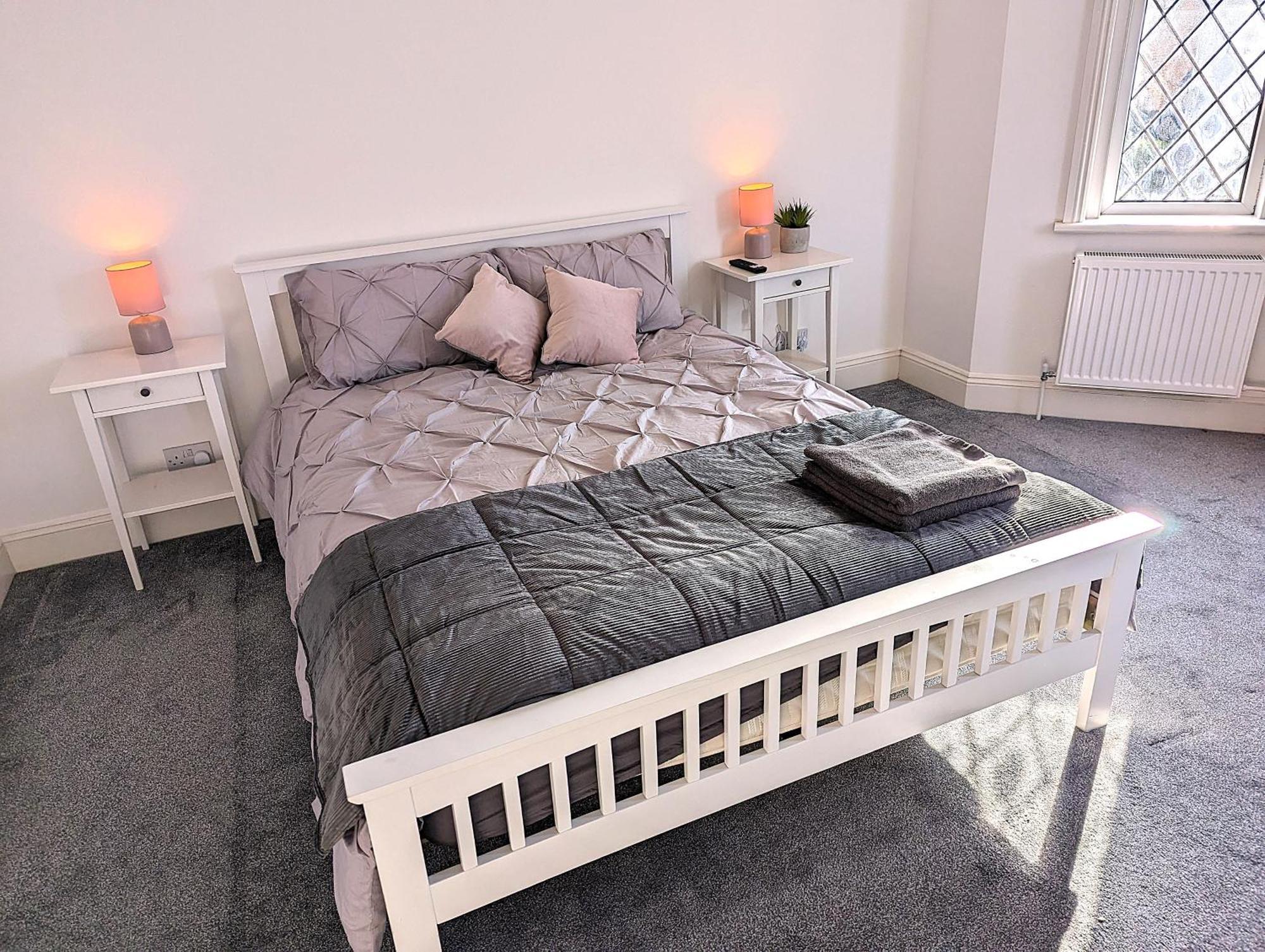 Cosy Bee And Apartment 伯恩茅斯 外观 照片