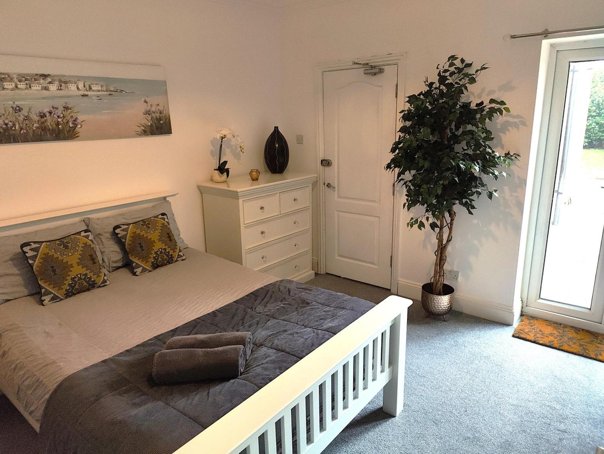 Cosy Bee And Apartment 伯恩茅斯 外观 照片