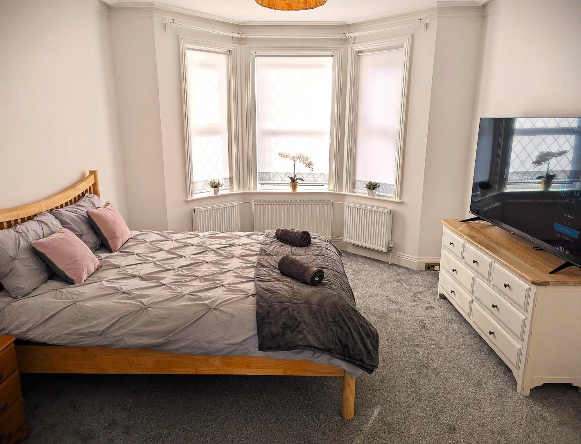 Cosy Bee And Apartment 伯恩茅斯 外观 照片